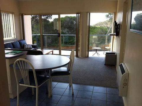 BlueWater Apartments - Accommodation Kalgoorlie 12
