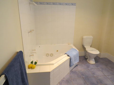 BlueWater Apartments - Accommodation Kalgoorlie 23