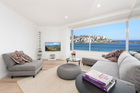 Right On Bondi - Accommodation Kalgoorlie 0