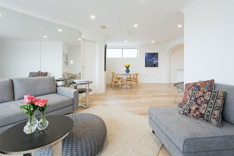 Right On Bondi - Accommodation Kalgoorlie 3