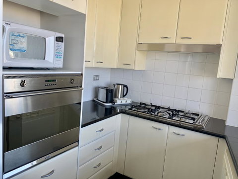Castle Serviced Apartments - Accommodation Kalgoorlie 1