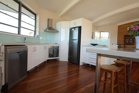 Valla's Beach House - Accommodation Kalgoorlie 8