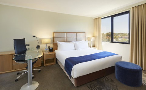 Holiday Inn Parramatta, An IHG Hotel - Accommodation Kalgoorlie 3