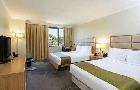 Holiday Inn Parramatta, An IHG Hotel - Accommodation Kalgoorlie 4