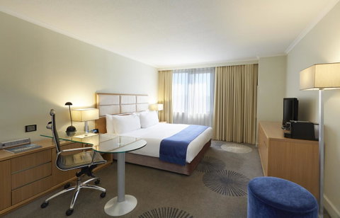 Holiday Inn Parramatta, An IHG Hotel - Accommodation Kalgoorlie 1
