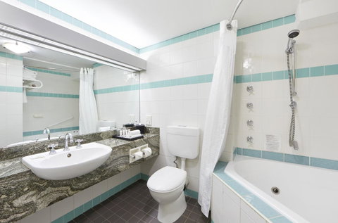 Holiday Inn Parramatta, An IHG Hotel - Accommodation Kalgoorlie 8
