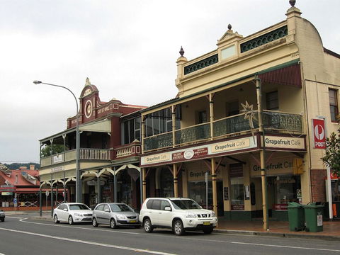 Red Waratah - Accommodation Kalgoorlie 17