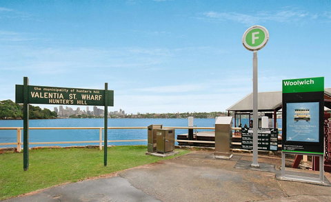 Elegant Family Home Close To Harbour And Views - Accommodation Kalgoorlie 16