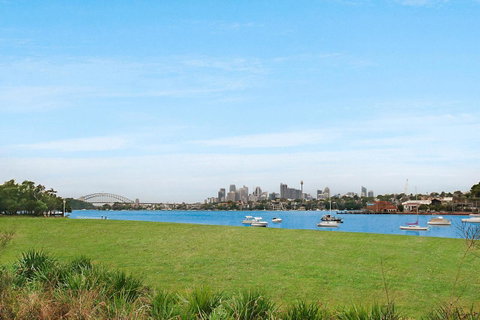 Elegant Family Home Close To Harbour And Views - Accommodation Kalgoorlie 17