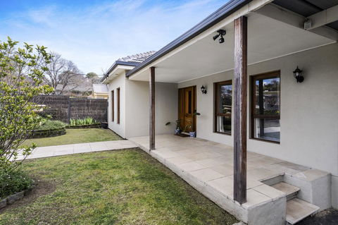 The Spa Cottage With HotTub, Netflix & Stan - Accommodation Kalgoorlie 17