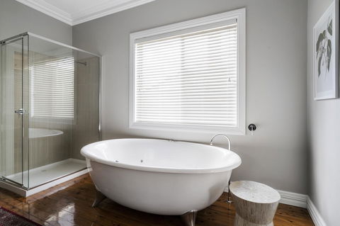 The Spa Cottage With HotTub, Netflix & Stan - Accommodation Kalgoorlie 19
