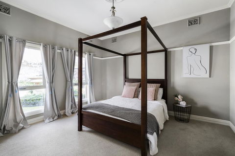 The Spa Cottage With HotTub, Netflix & Stan - Accommodation Kalgoorlie 7