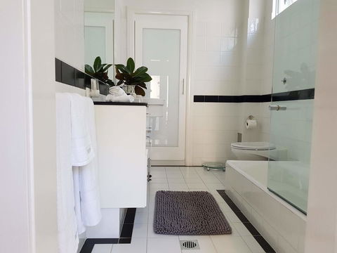 Private Room - Luxury Mosman Home - Accommodation Kalgoorlie 20