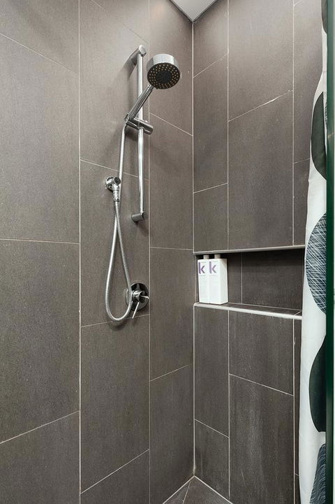 Newtown's Best Designer Apartment - Accommodation Kalgoorlie 4