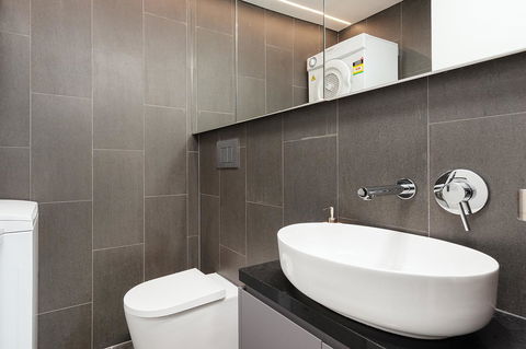 Newtown's Best Designer Apartment - Accommodation Kalgoorlie 3