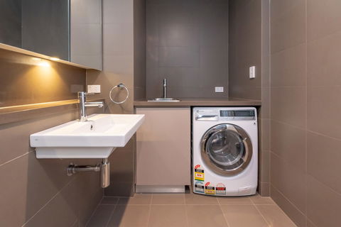 Olympic Park Sunshine 2 Bedrooms Apts With Private Parking - Accommodation Kalgoorlie 24