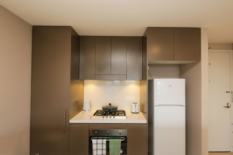 Olympic Park Sunshine 2 Bedrooms Apts With Private Parking - Accommodation Kalgoorlie 7