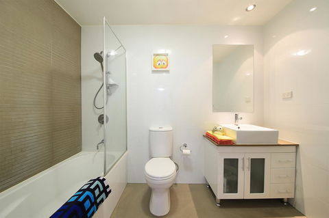 Sydney Apartment Close To Airport & CBD - Accommodation Kalgoorlie 17