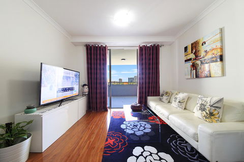 Sydney Apartment Close To Airport & CBD - Accommodation Kalgoorlie 3