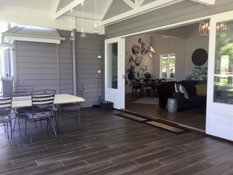 Chanticleer Gardens Barn Cottage With A Pool - Accommodation Kalgoorlie 10