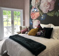 Chanticleer Gardens - Accommodation Kalgoorlie