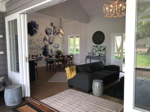 Chanticleer Gardens Barn Cottage With A Pool - Accommodation Kalgoorlie 28