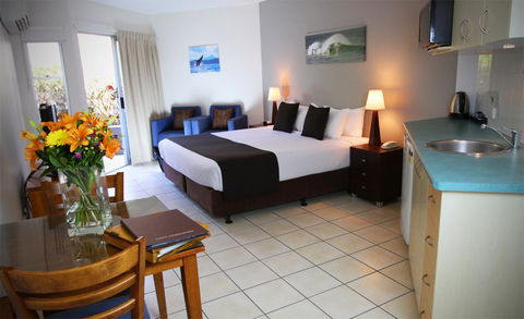 The Byron Beachcomber - Accommodation Kalgoorlie 7