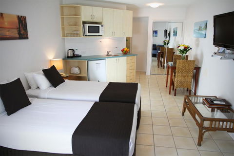 The Byron Beachcomber - Accommodation Kalgoorlie 9