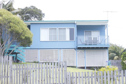 Clareview, 8 Korogora Street - Accommodation Kalgoorlie 4