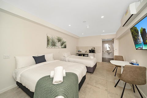 Carlton Suites - Accommodation Kalgoorlie 0