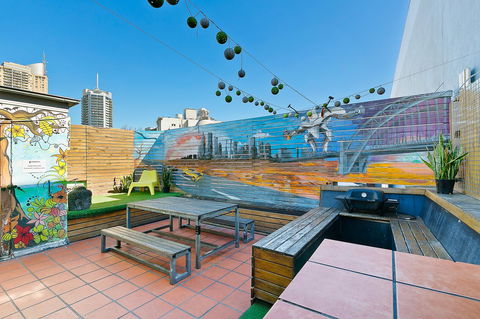 Mad Monkey Downtown - Accommodation Kalgoorlie 6