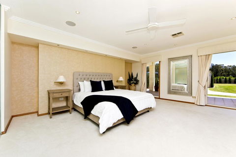 One Mile Mansion - Private Coastal Retreat FREE FAMILY ADVENTURE PASS - Accommodation Kalgoorlie 7