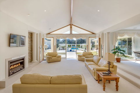 One Mile Mansion - Private Coastal Retreat FREE FAMILY ADVENTURE PASS - Accommodation Kalgoorlie 13