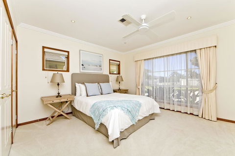 One Mile Mansion - Private Coastal Retreat FREE FAMILY ADVENTURE PASS - Accommodation Kalgoorlie 15