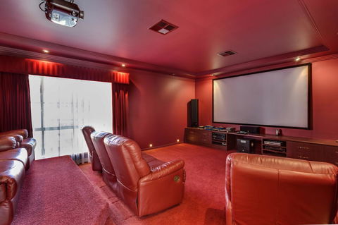 One Mile Mansion - Private Coastal Retreat FREE FAMILY ADVENTURE PASS - Accommodation Kalgoorlie 6