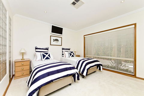 One Mile Mansion - Private Coastal Retreat FREE FAMILY ADVENTURE PASS - Accommodation Kalgoorlie 17