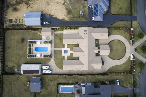 One Mile Mansion - Private Coastal Retreat FREE FAMILY ADVENTURE PASS - Accommodation Kalgoorlie 21