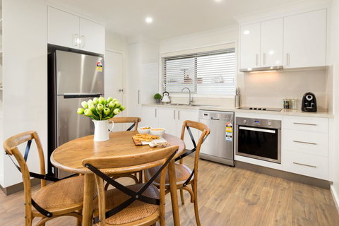 Sleeping In Style - Central & Sophisticated - Accommodation Kalgoorlie 6