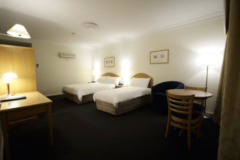 Carlyle Suites & Apartments - Accommodation Kalgoorlie 6