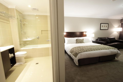 Carlyle Suites & Apartments - Accommodation Kalgoorlie 10