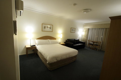 Carlyle Suites & Apartments - Accommodation Kalgoorlie 5