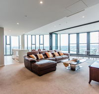 180 water view three bedroom wooden furniture - Accommodation Kalgoorlie