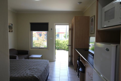 Tumut Apartments - Accommodation Kalgoorlie 6
