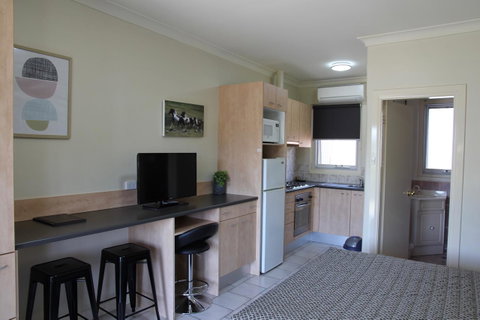 Tumut Apartments - Accommodation Kalgoorlie 8