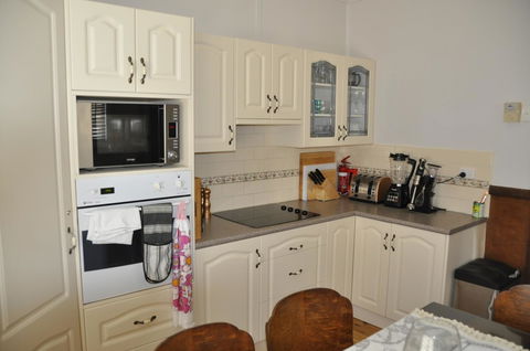 Caledonia Cottage - Accommodation Kalgoorlie 14