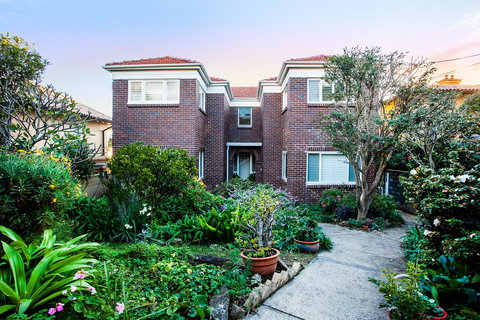 Art Deco Apartment With Breathtaking Water Views - Accommodation Kalgoorlie 13
