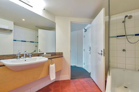 Mantra On The Esplanade - Accommodation Kalgoorlie 1