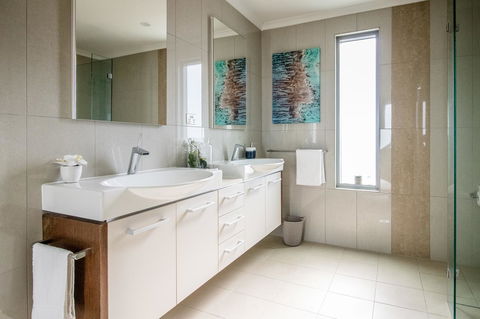 ZEN BY THE WATER - Esplanade Darwin Retreat - Accommodation Kalgoorlie 11