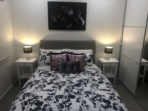 Darwin-Ocean Views, Tropical Getaway, Pool & Aircon - Accommodation Kalgoorlie 2