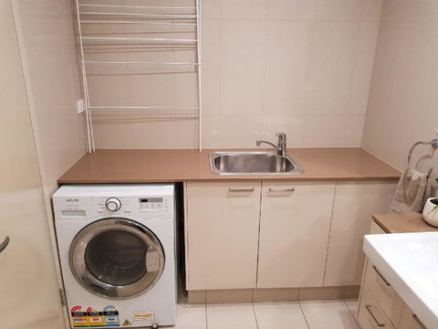 Darwin-Ocean Views, Tropical Getaway, Pool & Aircon - Accommodation Kalgoorlie 16